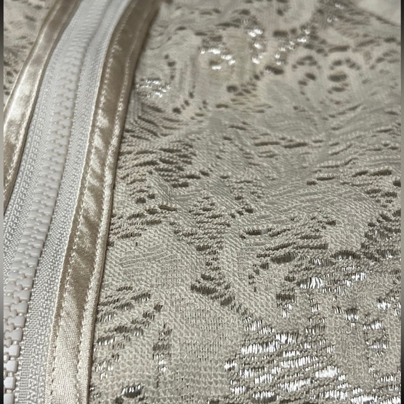 Ph8 by BeBe - Womens Lace Zip Up Top - Picture 11 of 12